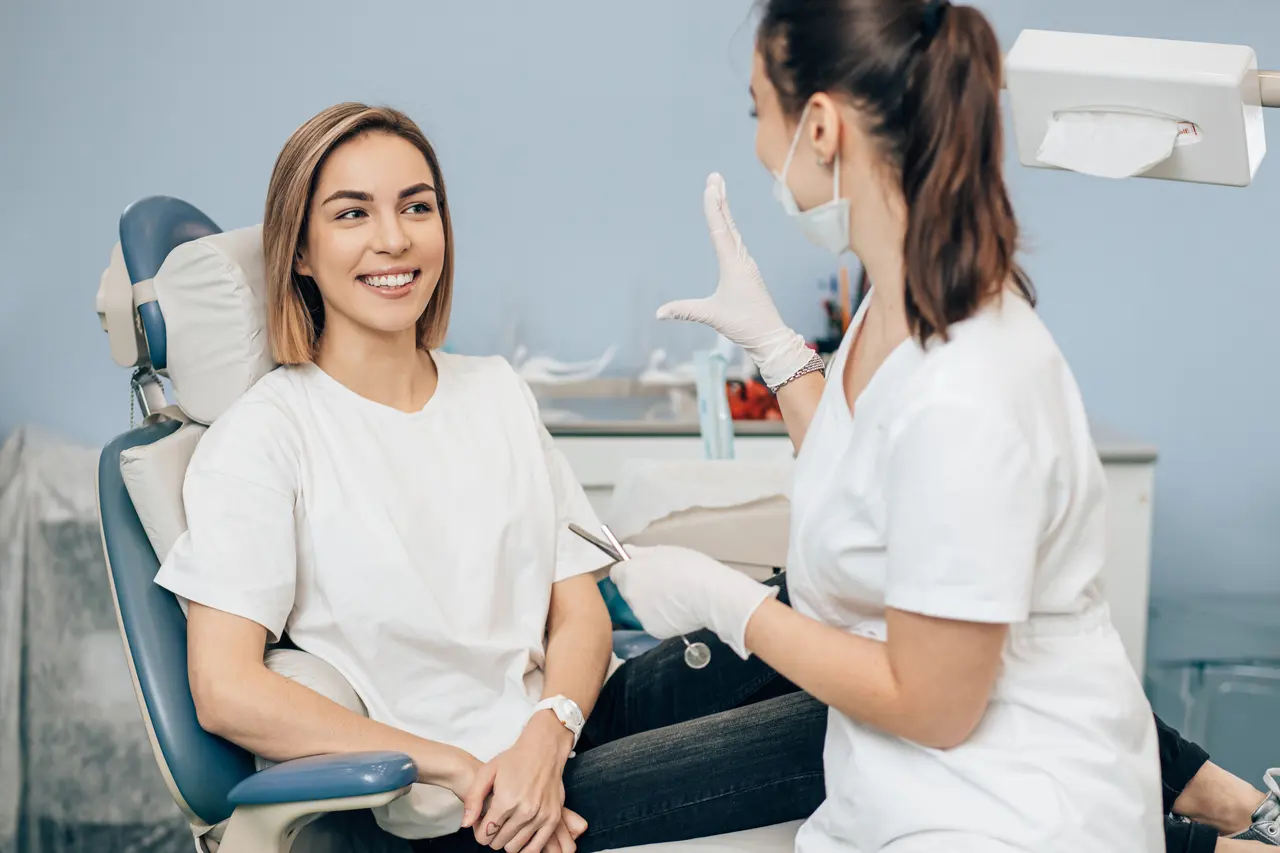 A patient consulting with a Molina Endodontics clinician