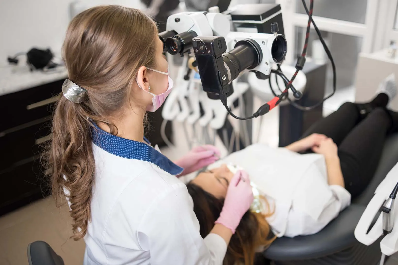Modern treatment room at Molina Endodontics in Downey